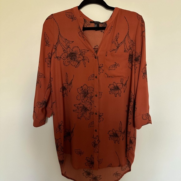 Forever 21 ladies, medium blouse. Rust  colour floral pattern - Picture 1 of 2